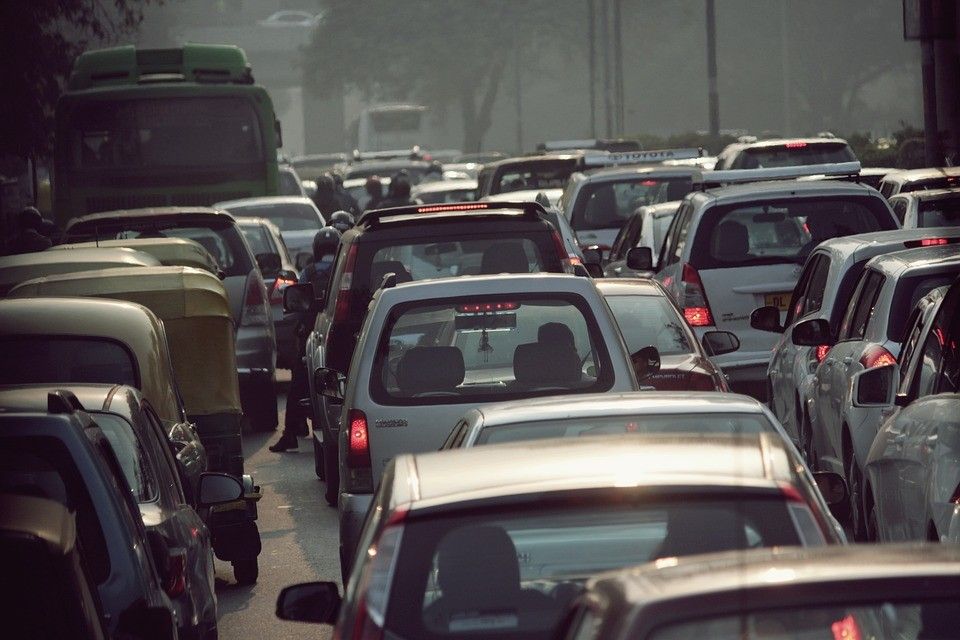 Photograph-of-a-congested-road-in-India.jpg